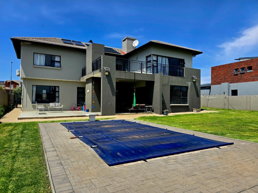 4 Bedroom Property for Sale in Somerton Estate Free State